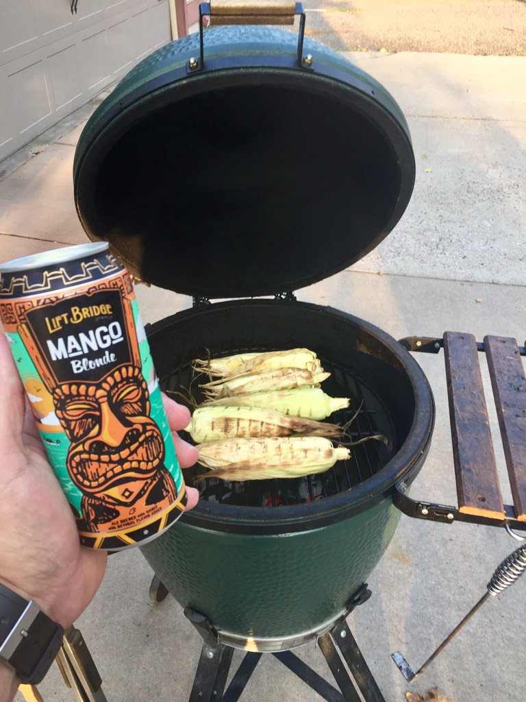 Enjoying r last <a href="/LiftBridge/">Lift Bridge Brewing</a> #MangoBlond that was saved in the fridge! #grilling #mngrown #cornonthecob #BGE
