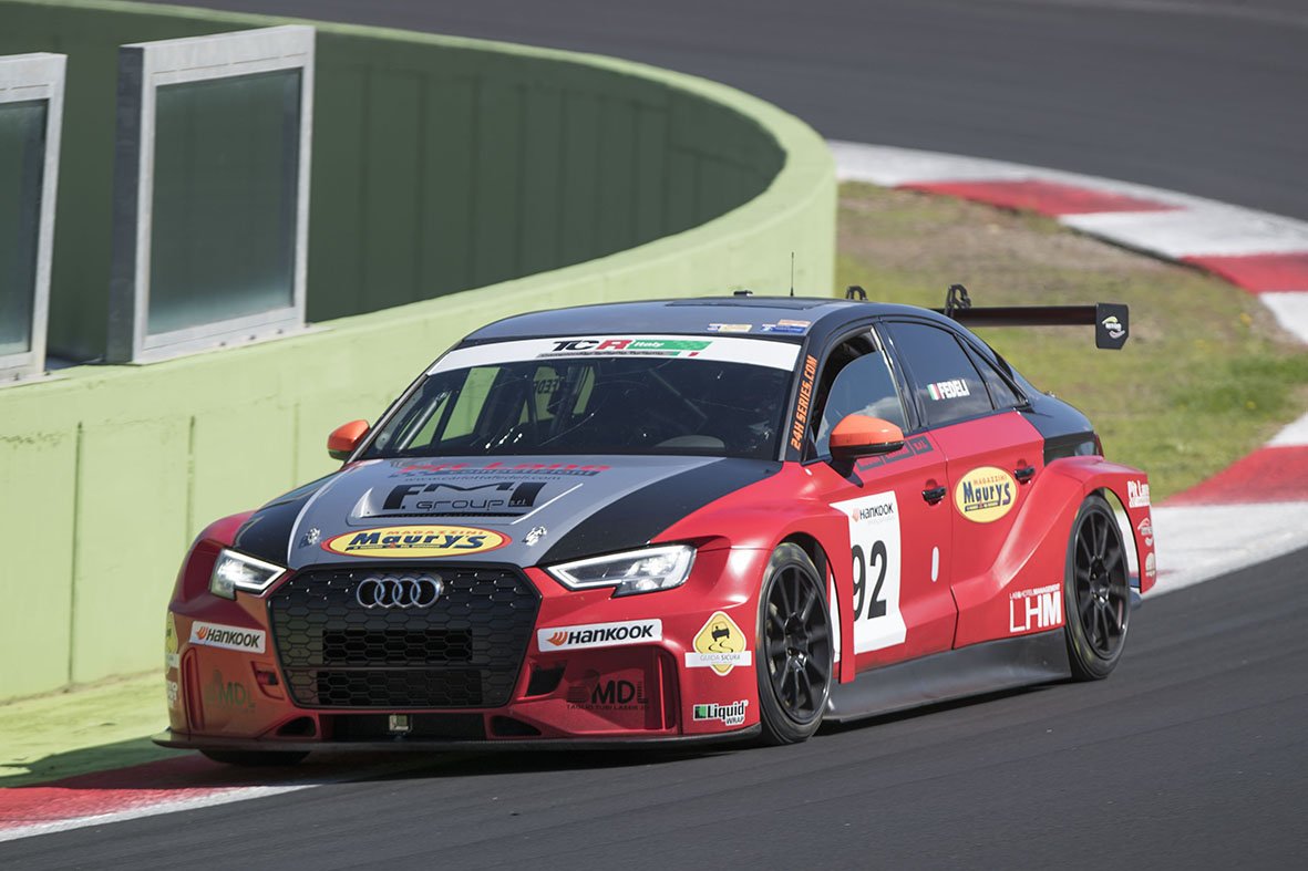 Al suo debutto nel @CITurismo_ITA a <a href="/Vallelunga/">Autodromo Vallelunga</a> emozioni altalenanti per <a href="/CarlottaFedeli/">Carlotta Fedeli</a>. carlottafedeli.com/a-vallelunga-e…