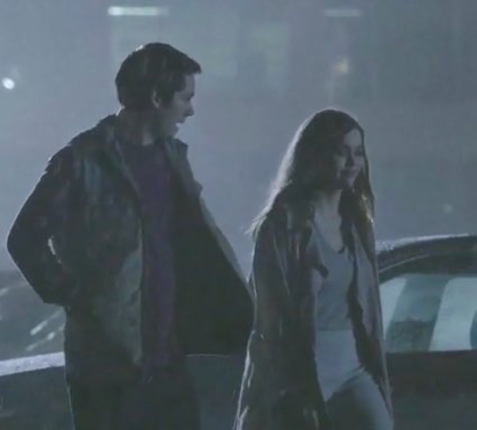 VivianiPAntonio's tweet photo. EU NÃO TO ACREDITANDO QUE É O ÚLTIMO EPISÓDIO QUE VOU VER O MELHOR OTP #TeenWolfFinale #ThankYouTeenWolf
#StydiaGoodbyeProject https://t.co/Y52usoYw7O