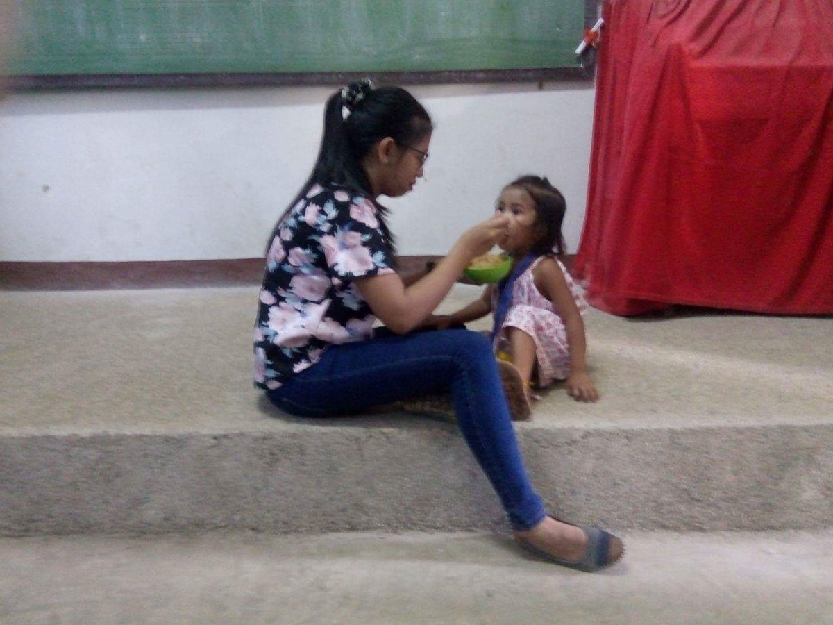 mmariemiranda's tweet image. Ang layo.Wala na akong pera. Yan na sa isip ko kahapon pero buti tumuloy ako ang saya Graduate na ang mga baby ko 😍😍😍 #ExtensionService