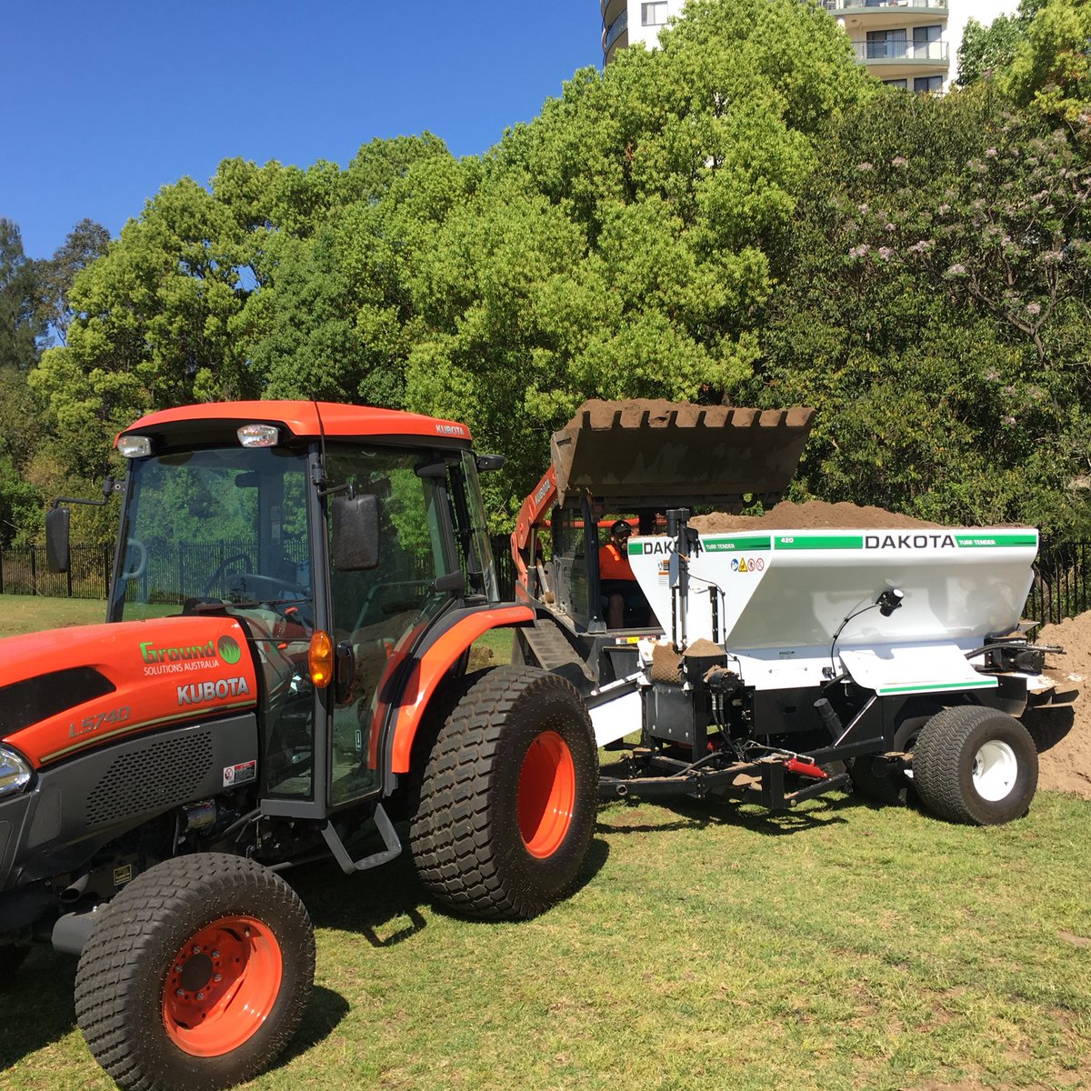 Dan Studders tweet media