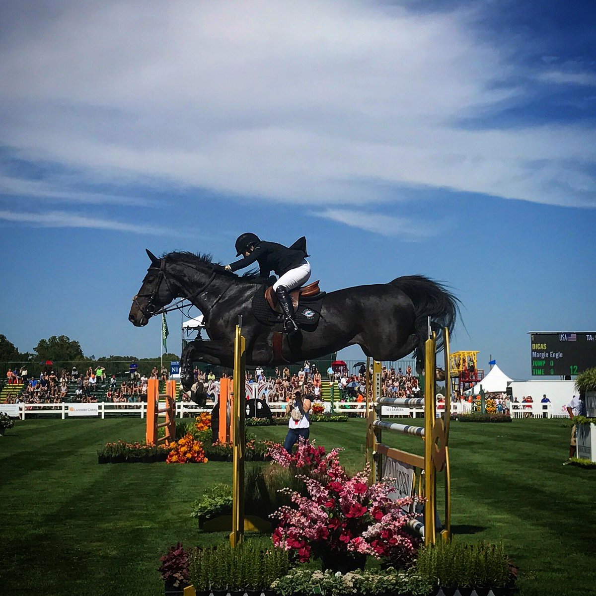 The New Albany Classic (<a href="/NAClassic/">New Albany Classic</a>) - Such a beautiful event! And celebrating 20 years of an important mission: abc6onyourside.com/news/local/new…