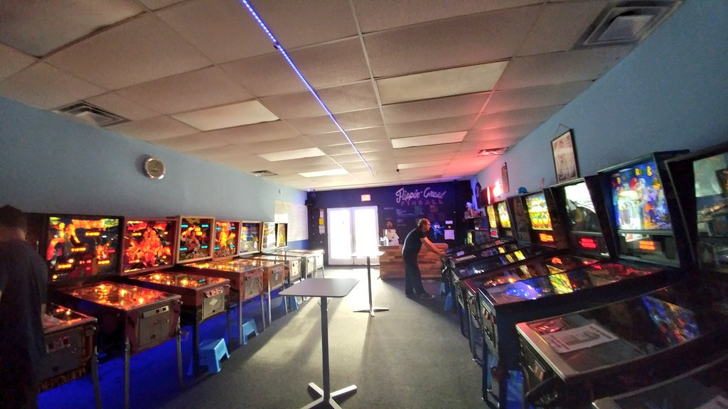 DannyAller's tweet photo. No trip to Railroad Sq. complete w/out stop @FlippinGreatPin.
I was notching new high scores all over the place tonight! π€ππ #GamingWizard https://t.co/eBZgX1vaYS
