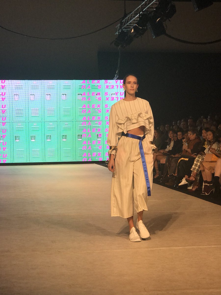 最終日始まりました！
ALEX S. YU さん
#vfw #vfwss18 #vanfashionweek