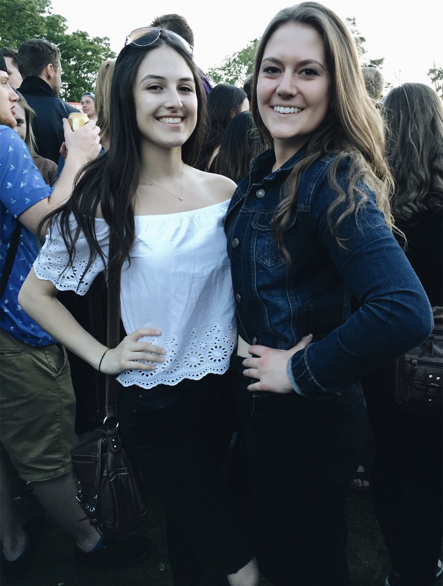 juliaruddyy's tweet photo. Happy birthday @lstephan99 🎉🎉🎈🎈 Miss ya💕 https://t.co/FECa6dvsv8