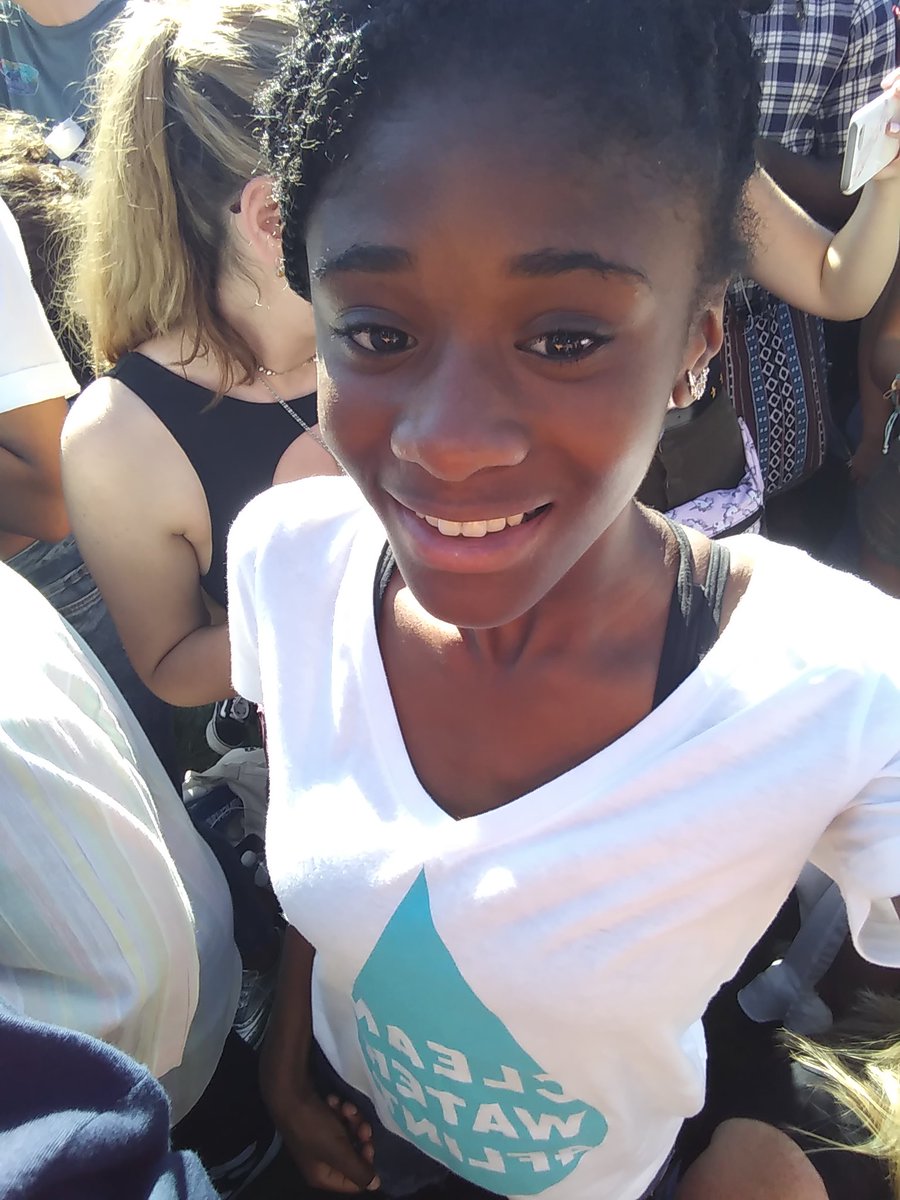AriahCleanWater's tweet photo. Thanks @USACleanWater 4 the invite 2 the @GlblCtzn festival! Ready 4 next year! #GlobalCitizensFestival #CleanWater4Flint #JustCleanIt #SDG6 https://t.co/6h6XW3cj77