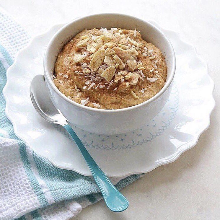 Fall is officially here, so bring on pumpkins everything! 🍂✨

Full recipe for Pumpkin Protein Oats below!

instagram.com/p/BZcocFhDPAr/