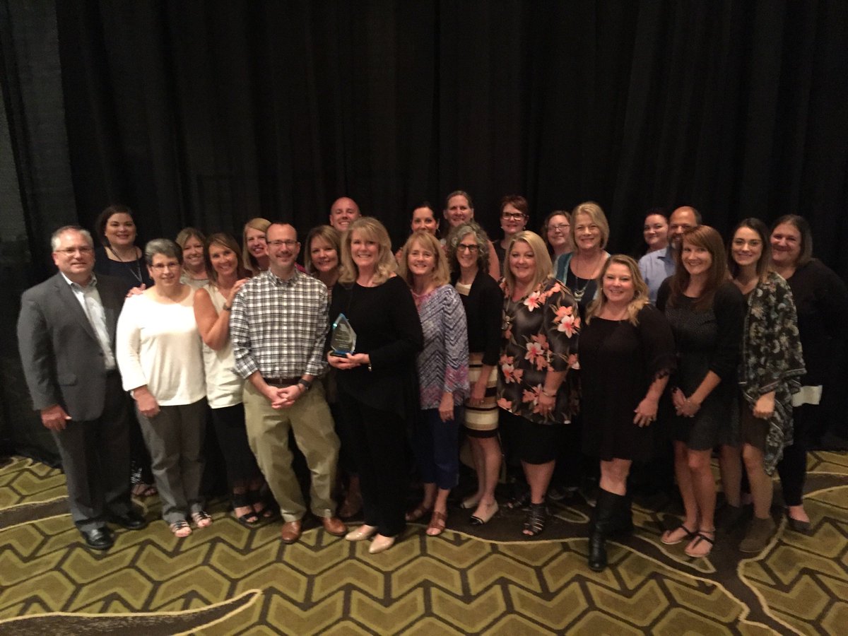 CarrieTurner87's tweet image. Congratulations Phyllis Wolfram, MOCASE Distinguished Service Award winner! #mocase2017 #casecec