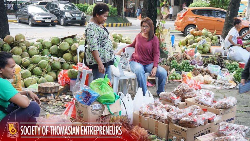 UST_STE's tweet photo. Thank you for participating and supporting the Entrepreneurship Bazaar! π
#EntrepAmplified
#CommerceWeek2017 https://t.co/F779t6RGyu