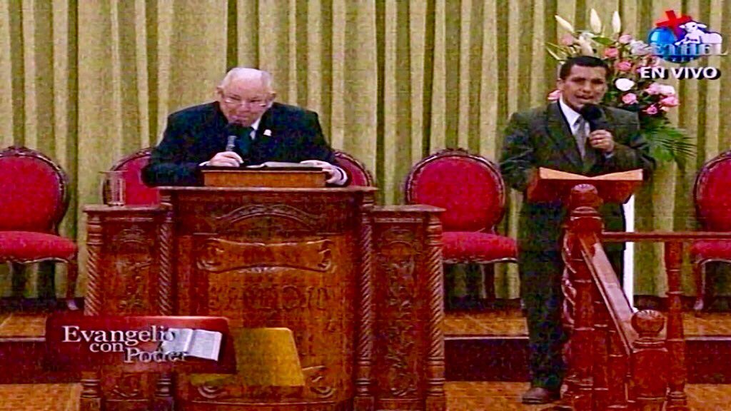 CeKriSo's tweet photo. #EnVivo desde #Perú 🇵🇪 #EvangelioConPoder con Rev Rodolfo https://t.co/U1ijCKUyWa https://t.co/WT4QVeMNLL @Betheltv 📖🎤📻📺💻📱🎧 https://t.co/PcRHlV4r6F