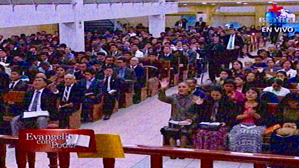 CeKriSo's tweet photo. #EnVivo desde #Perú 🇵🇪 #EvangelioConPoder con Rev Rodolfo https://t.co/U1ijCKUyWa https://t.co/WT4QVeMNLL @Betheltv 📖🎤📻📺💻📱🎧 https://t.co/PcRHlV4r6F