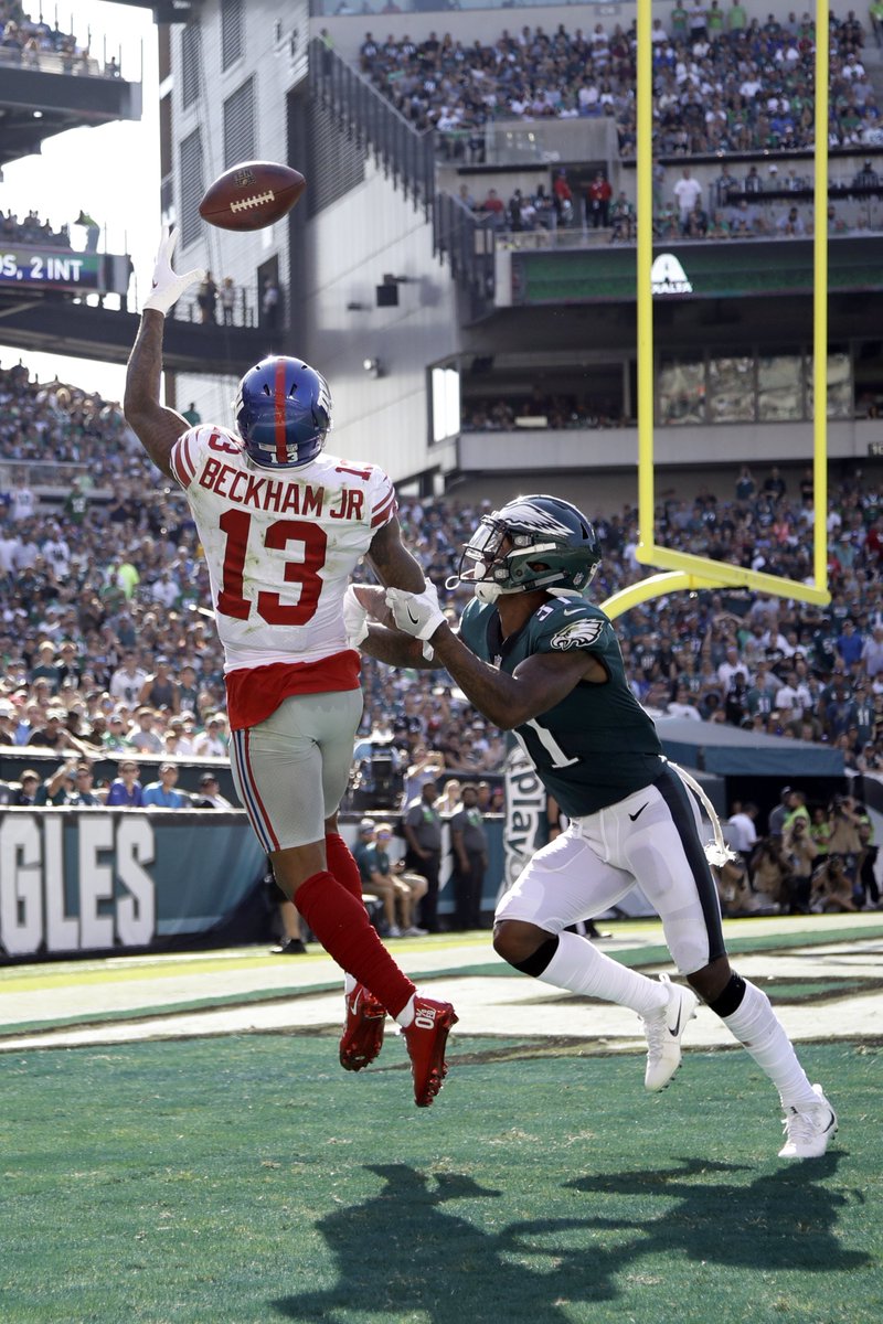 ESPNInsights's tweet photo. Odell Beckham Jr.'s 4th quarter TD on Sunday was his 3rd career 1-handed touchdown catch.

(Yes we research everything) https://t.co/aigxqKLzqs