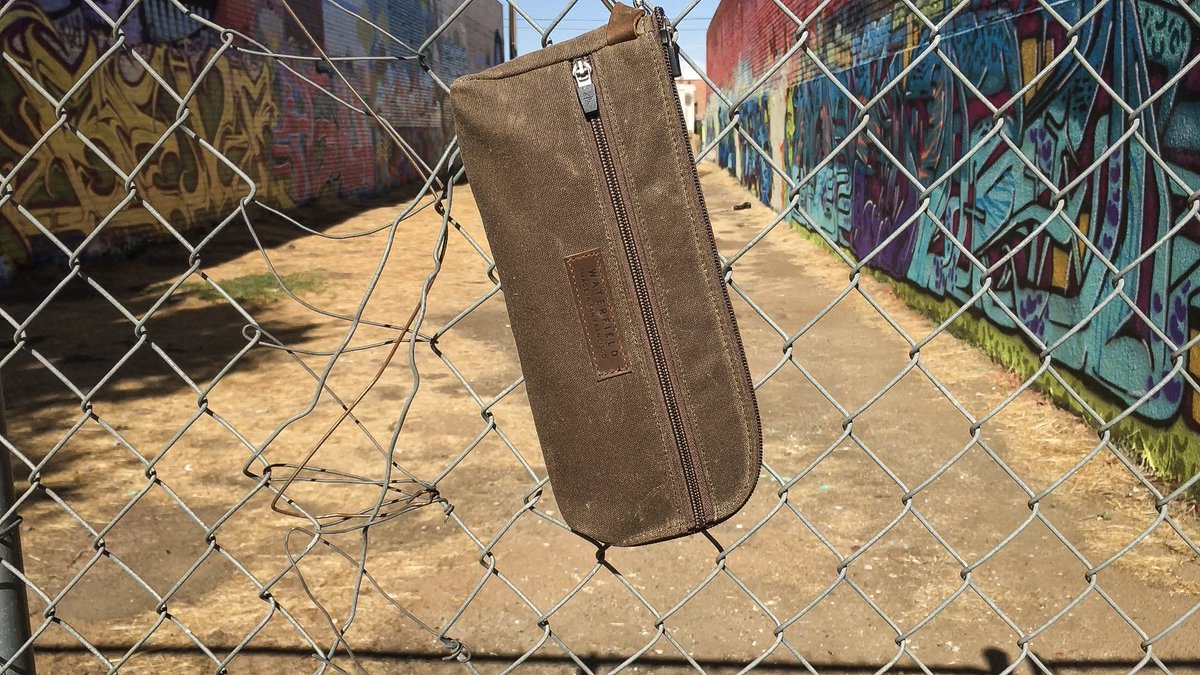 CheckpointChris's tweet photo. The @sfbags Pouch for my Nintendo Switch is the best bag any gamer can get. #SFBagsWOW https://t.co/DBdwcWKSbc