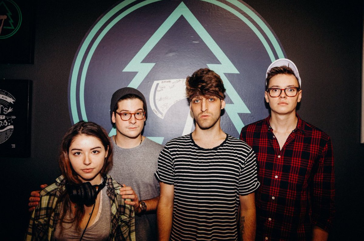 AlfredoSP7's tweet photo. Regardless of what happen tonight they still need you!
2 more days left my champions so make them count.
#streamys #SP7ForStreamys 🌲 https://t.co/cXxqsKE20A