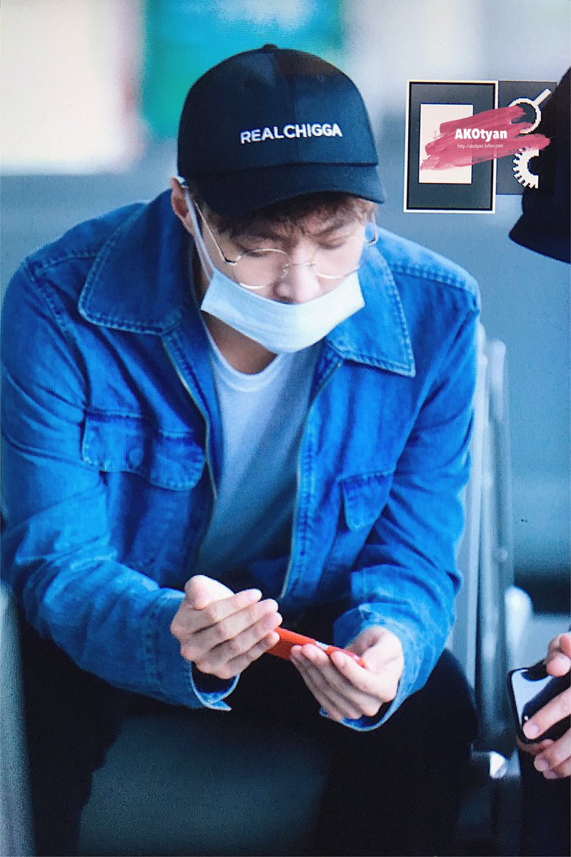 LayBrazil's tweet image. [PREVIEW] 25.09.17 Lay @ Aeroporto de Pequim ✈️ Incheon 
(cr: AKOtyan1007)