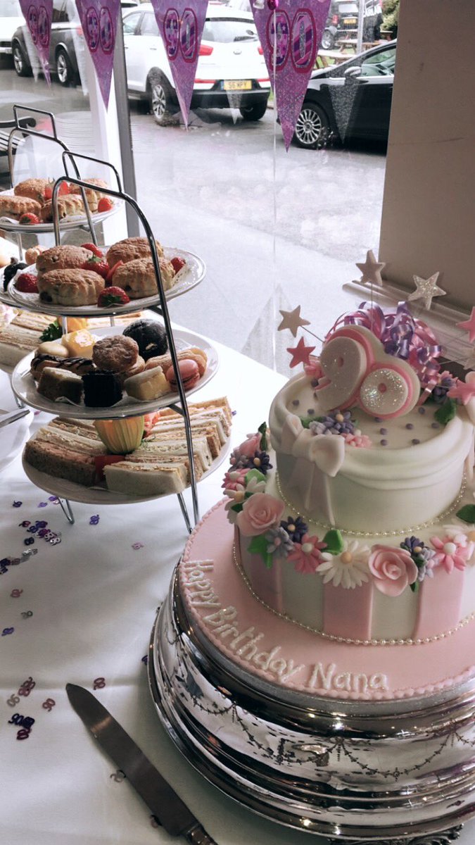 PPS_Ltd's tweet photo. This weekend our nana turned 90 so we surprised her with a party at @Chadwickhotel and printed lots of memories 🎈🎂 https://t.co/zwjPRvux21
