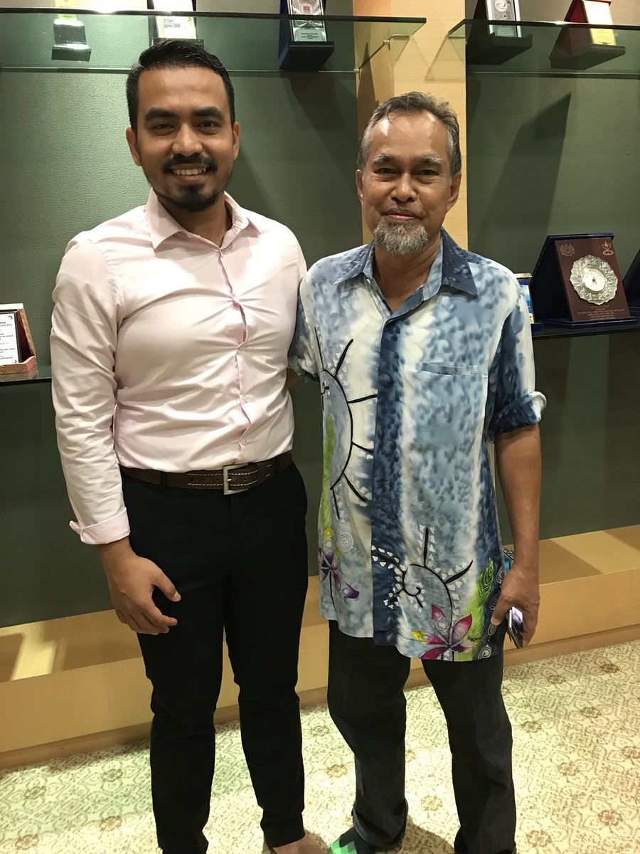 Nazrulazizi's tweet image. Terima Kasih Cikgu Mad Laksa( otai #pengajianam), bergabung dengan saya untuk program Pecutan Akhir #STPM2017
 #potentialoutreach