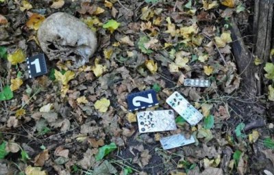 Поисковики обнаружили страшную находку на Донбассе 
➡ Читать далее zzl.lv/region/poiskov…

 ...