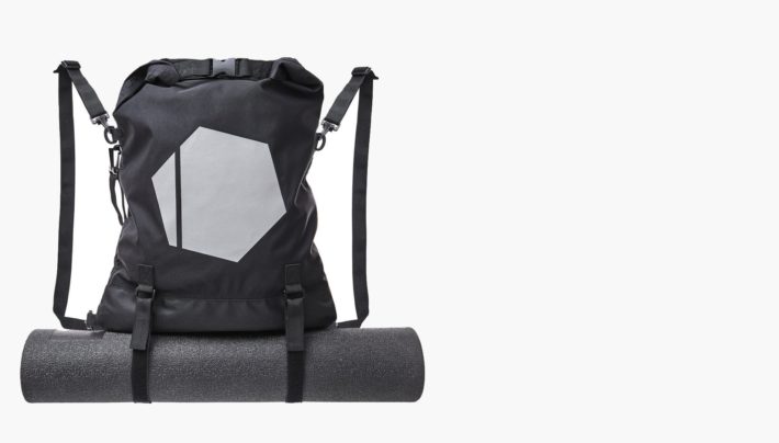 TestsundReviews's tweet image. Auf der Suche nach einem stylischen #Gymbag? Wir haben uns den #RainShield von @Freeletics mal genauer angeschaut: testsundreviews.de/rainshield-gym…