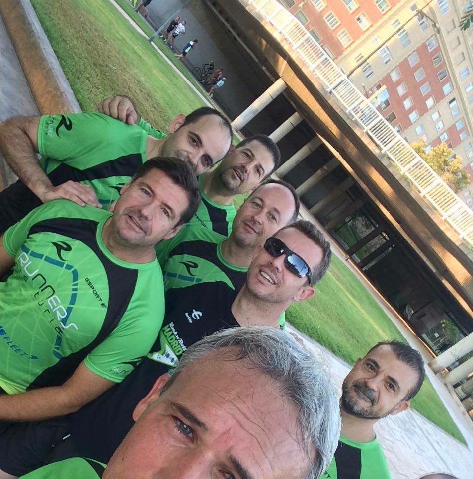 CLUB_RRT's tweet photo. Un pasito más y cada día más cerca del @maratonvalencia y @mediomaratonvlc #CorrerMola #GoRRT https://t.co/kuna2TO791