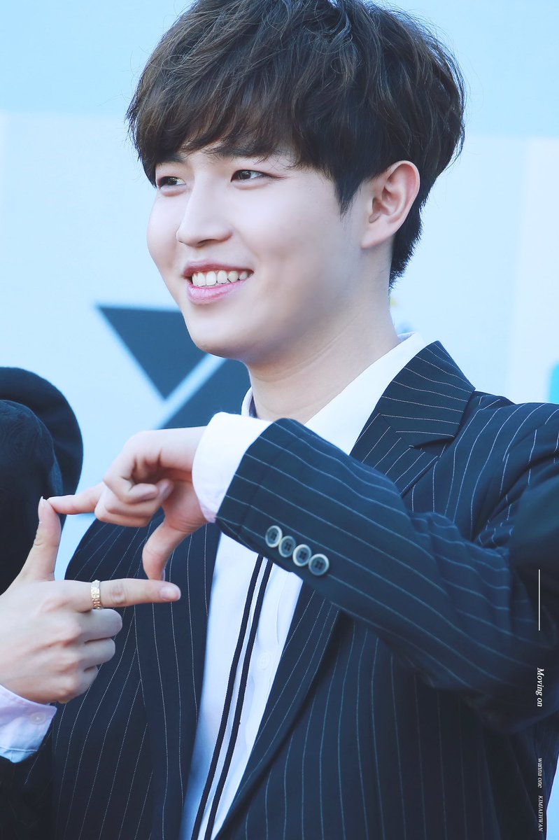 Movingon0527's tweet photo. 재환이도 내 마음속에 저장 🙊🙊#재환 #김재환 https://t.co/3f7JKuSHZQ