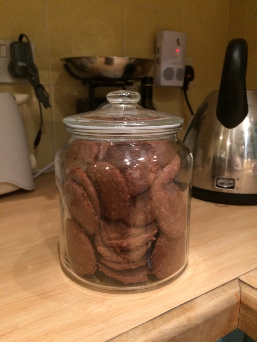 Moretonious's tweet photo. New biscuit jar ππΎπͺ #ThisWillBeEmptyByBedtime #FattyBoomBatty #London https://t.co/GGVUtHzZYI