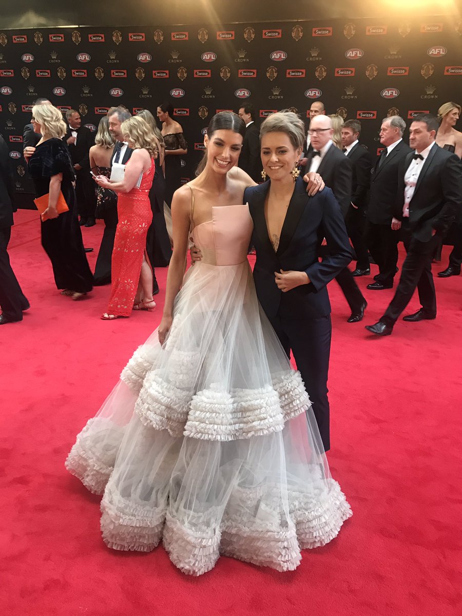 Love this  - Moana Hope with girlfriend Isabella Carlstrom #brownlow