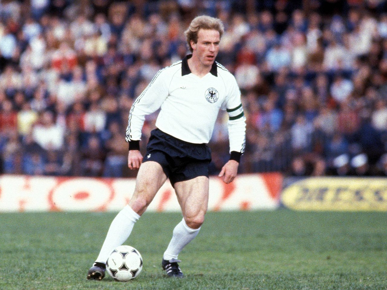 Happy birthday to Bayern Munich and Germany legend Karl-Heinz Rummenigge, who turns 62 today! 