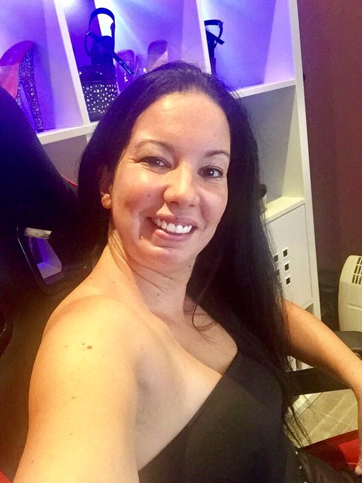 W&uuml;nsche euch einen sch&ouml;nen Wochenstart 💋 Schaut doch mal hier kostenlos vorbei. Einfach fix anmelden<a href="/tag/blogger"class="tags"><span>#blogger</span></a><a href="/tag/model"class="tags"><span>#model</span></a><a href="/tag/fitness"class="tags"><span>#fitness</span></a><a href="/tag/sweet"class="tags"><span>#sweet</span></a><a href="/tag/workout"class="tags"><span>#workout</span></a><a href="/tag/body"class="tags"><span>#body</span></a>