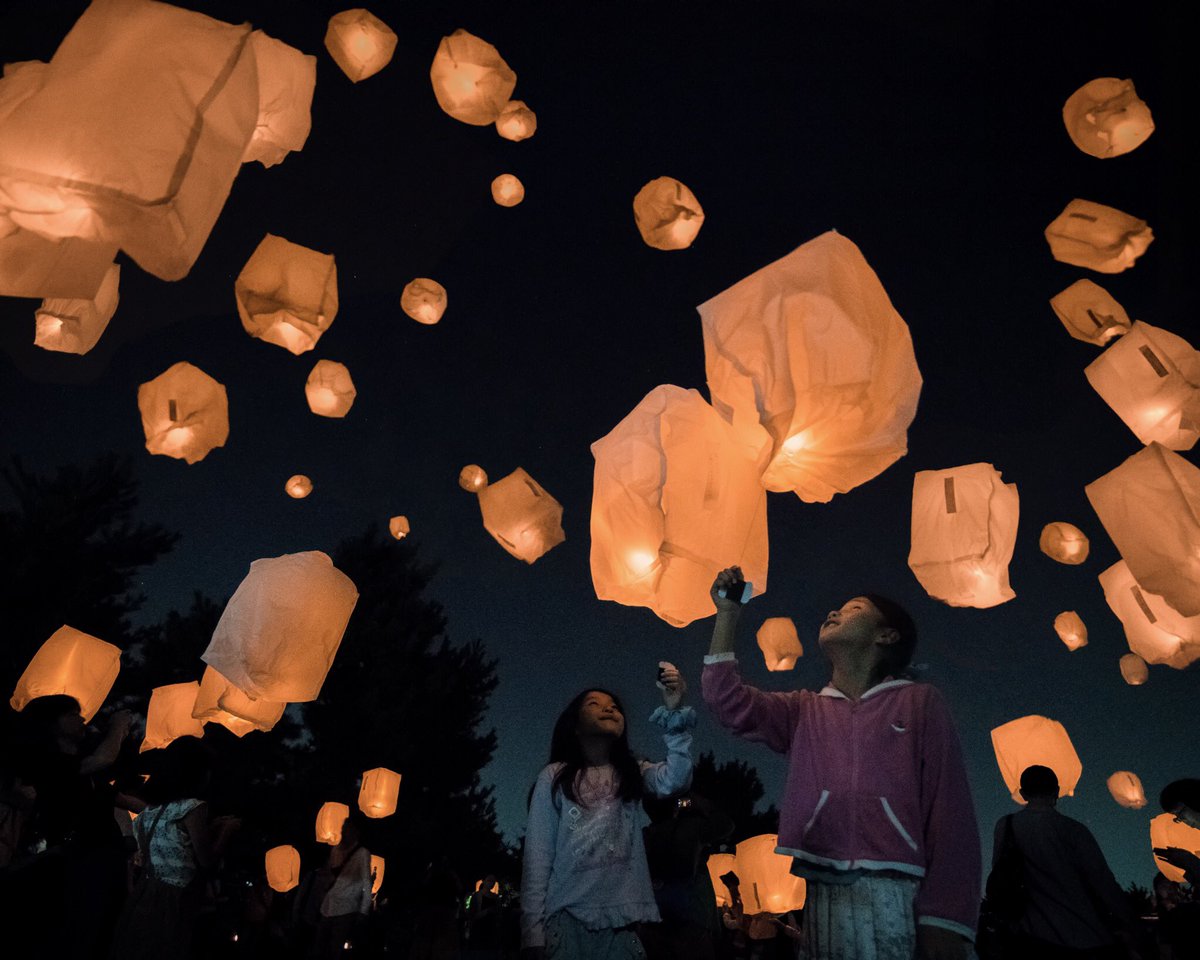 しんご در توییتر ラプンツェルの夜 京都 宇治でスカイランタンのイベントがあると聞いて行ってきました 夜空に願い事の書かれたランタンが舞う素敵な夜でした 京都 宇治 スカイランタン