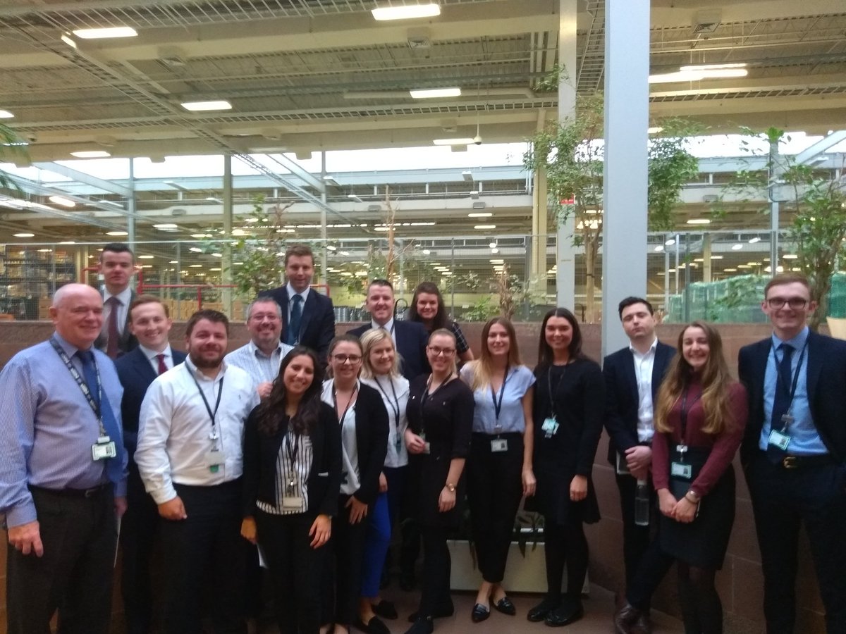 AndrewTYoungUK's tweet photo. Team Public Sector in HPE Erskine ready for a big customer week ahead! #MondayMotivation #OnIT https://t.co/jA1jSvFlHE