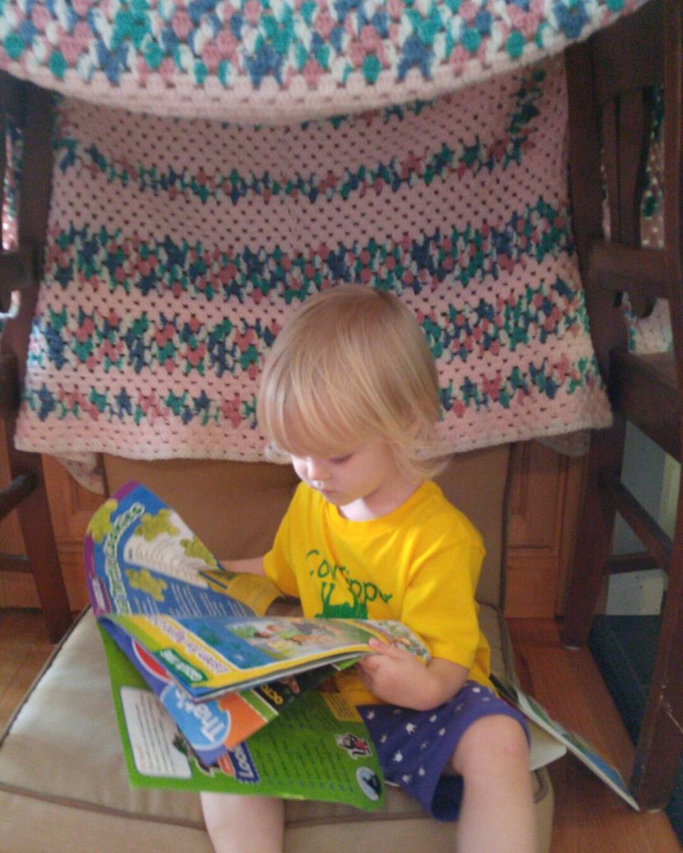 onnie46's tweet image. Loving her new subscription to @RangerRickMags 📖🌎
#bookbabe #readingrocks #readingcave #2ndgenerationrangerrickreader