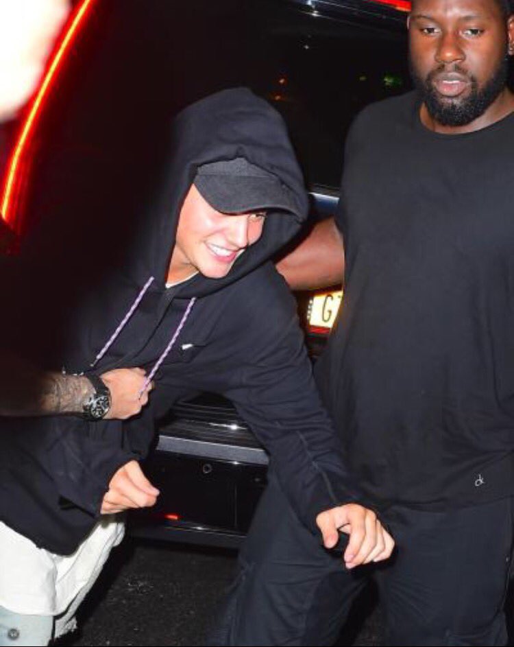 ً (@bestbieberlooks) on Twitter photo 