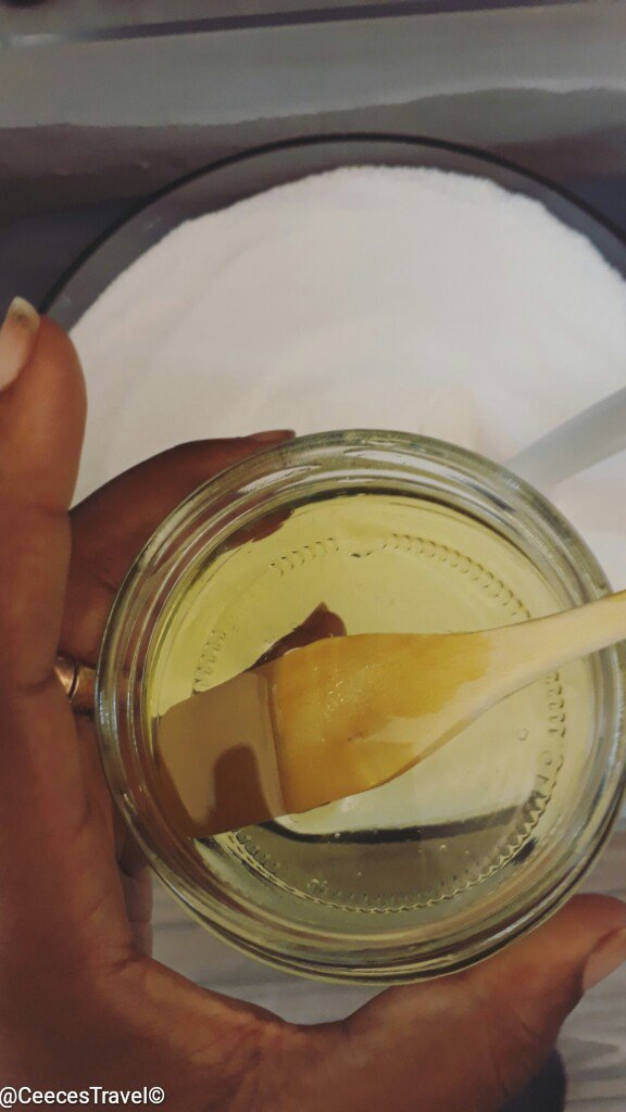 CeecesTravel's tweet photo. Scrubs!!!!!!!!! Can't wait to try my #lemon 🍋ylang ylang🍃, #vanilla, ginger🛀 scrub out tonight! #CeeLovesRain #RainKZN https://t.co/xexF0Y7RgA