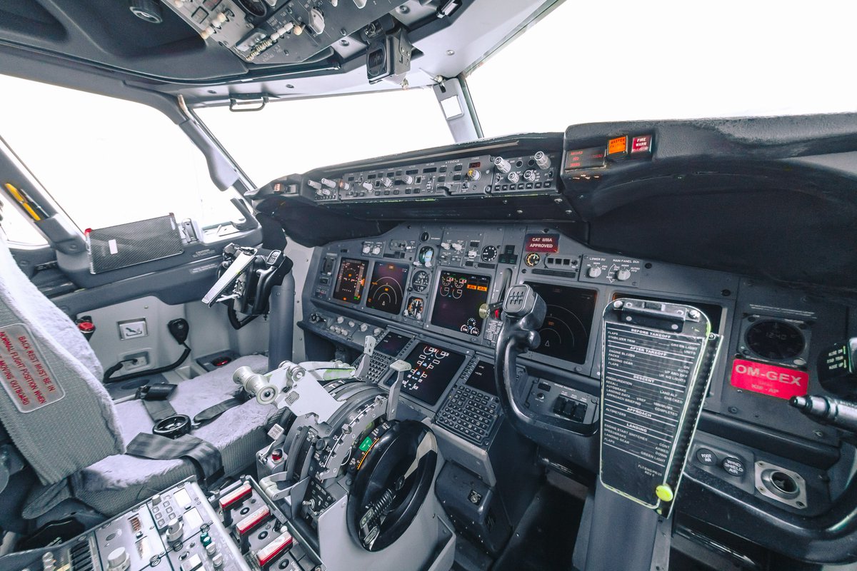 The Job

airexplore.sk/first-officers…