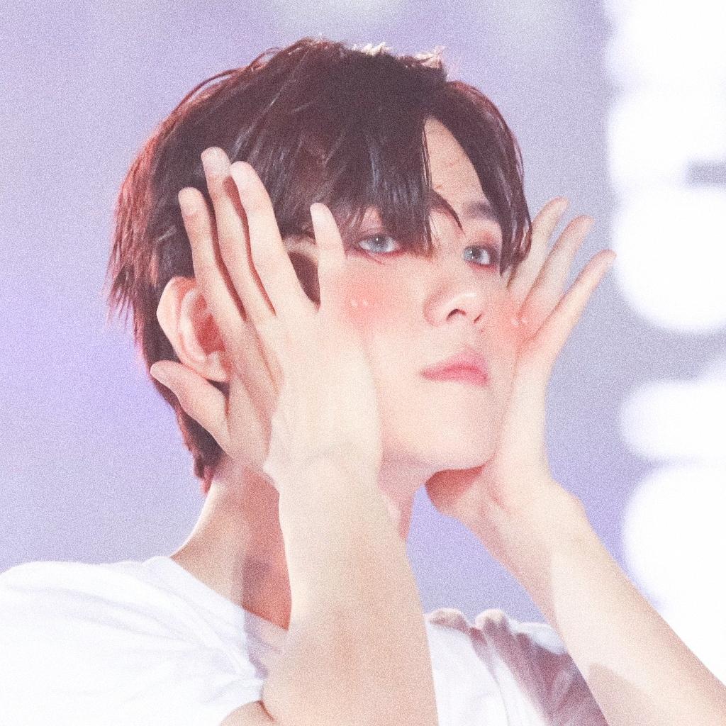 bbhsoftbot's tweet image. ↝ #변백현 #BAEKHYUN  ´͈ ᵕ `͈ ♡°◌̊