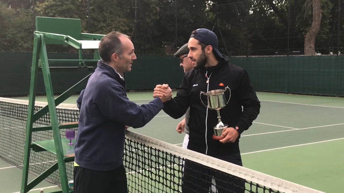 ButterflySE5's tweet photo. The 2017 winner of the Michael McGeady Trophy #londonTennis #Tennis https://t.co/euWvK23Wu8 https://t.co/5qerB6JGal