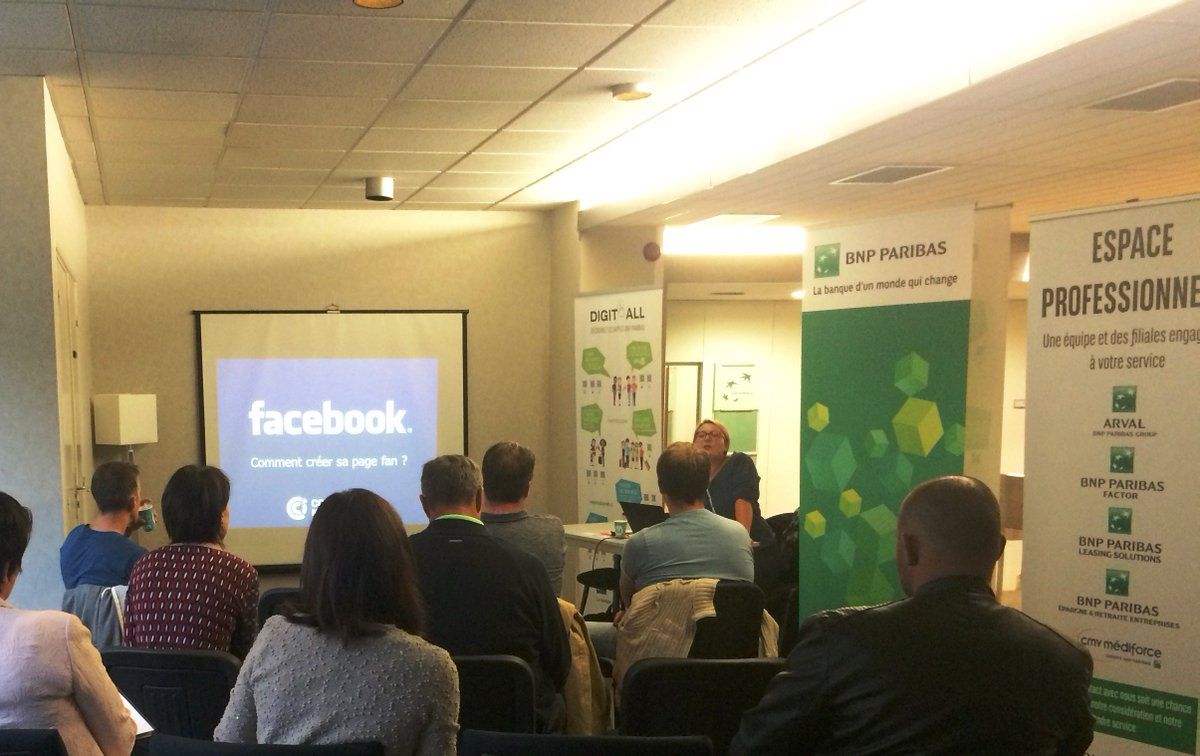Elsa_Dupuy's tweet photo. #workshops #CCIdeCaen #BNPParibas : #facebook session 1, on pose les bases! Merci aux #entrepreneurs et à très vite pour la suite... https://t.co/Ar0BWkwyEk