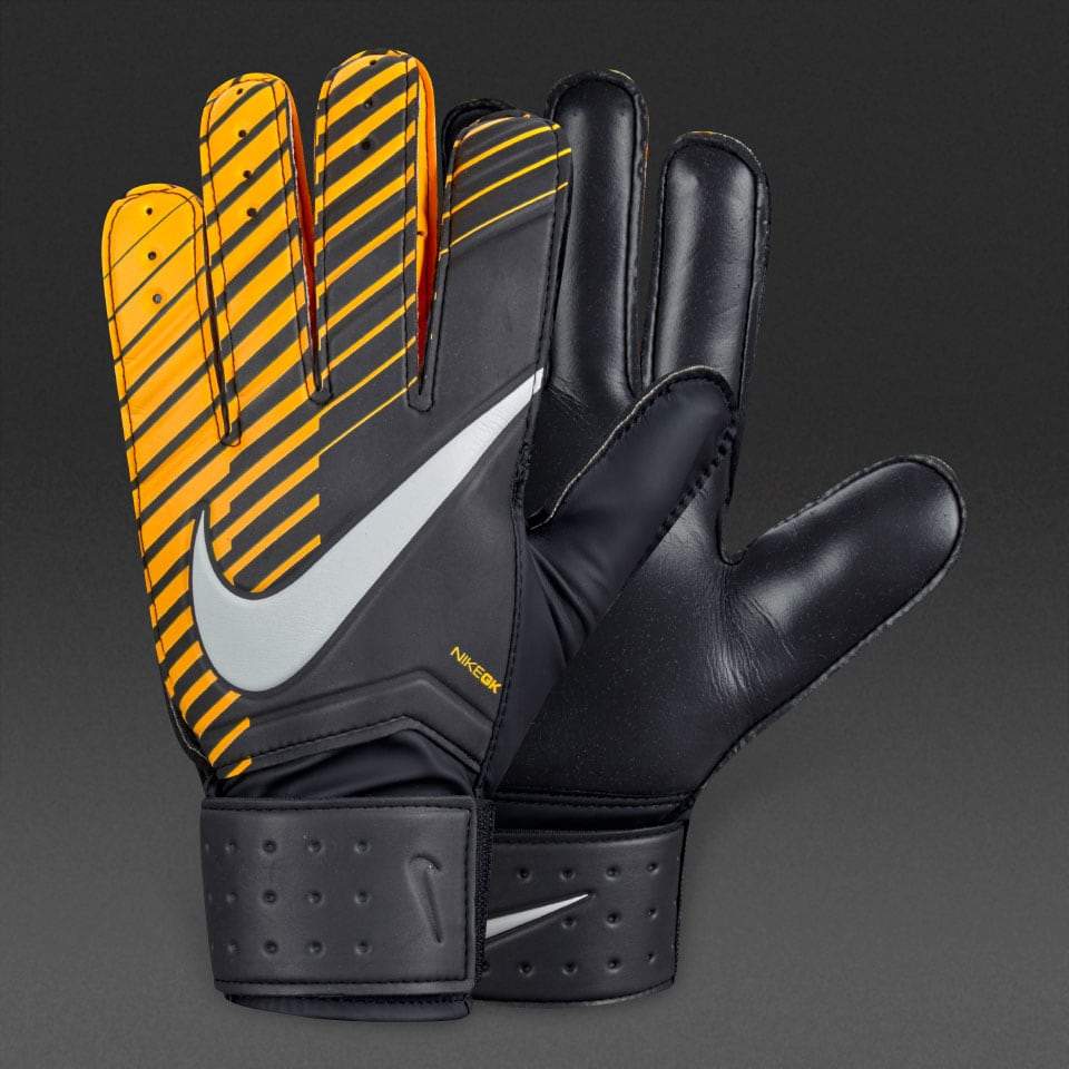 ServixioSport's tweet photo. Stop shots with #Nike #GK #Match! 🔥⚽️
https://t.co/xVDwrUZRiI

#football #goalie #gloves https://t.co/nPRu1tBCvw