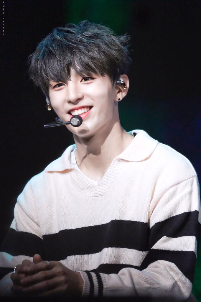 sungyoongallery's tweet photo. hello! this is a new account dedicated to our lovely sungyoon, follow us for your daily dose of his cuteness. pls rt to promote our acc, ty💕 https://t.co/p8zTBwK4Gp