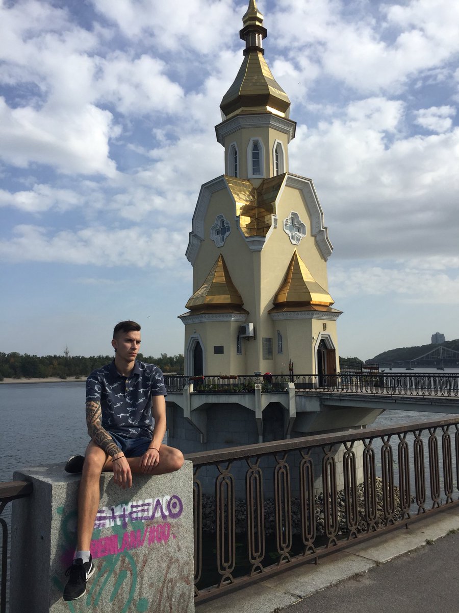 hate_11's tweet image. Когда пытаешься прикинуться русским в Украине