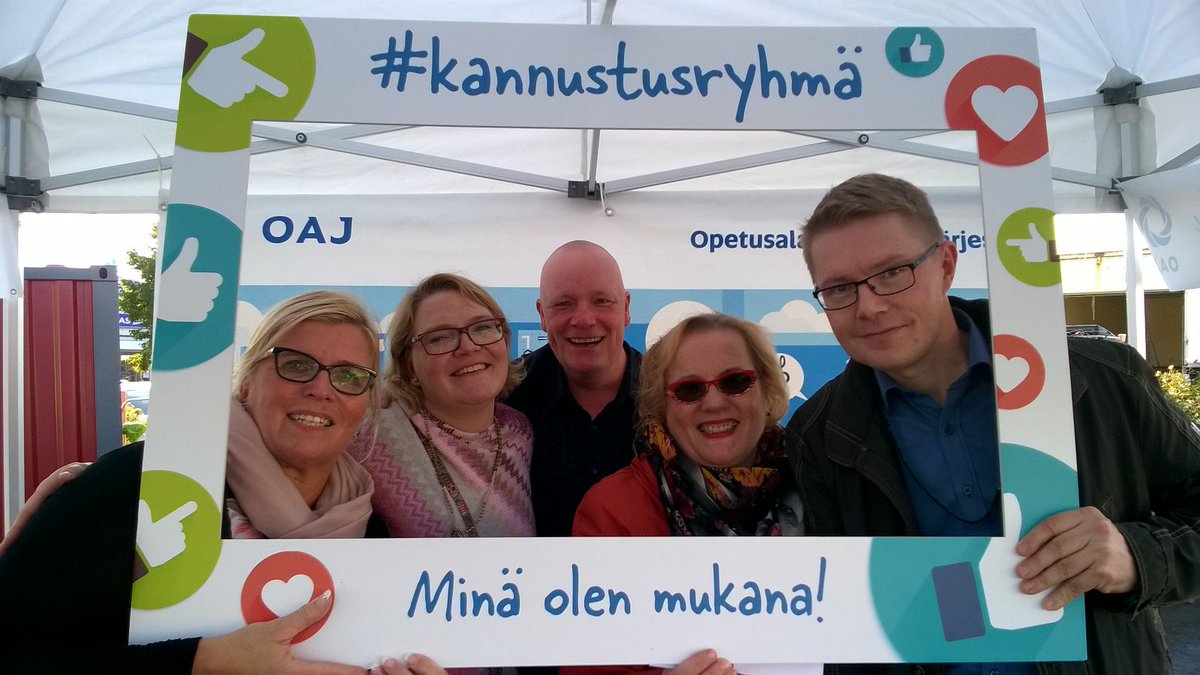 OAJ on the road Iisalmessa. Aurinkoisessa säässä ihailtiin Iisalmen erinomaista panostusta koulutukseen.  #oajry #kannustusryhmä