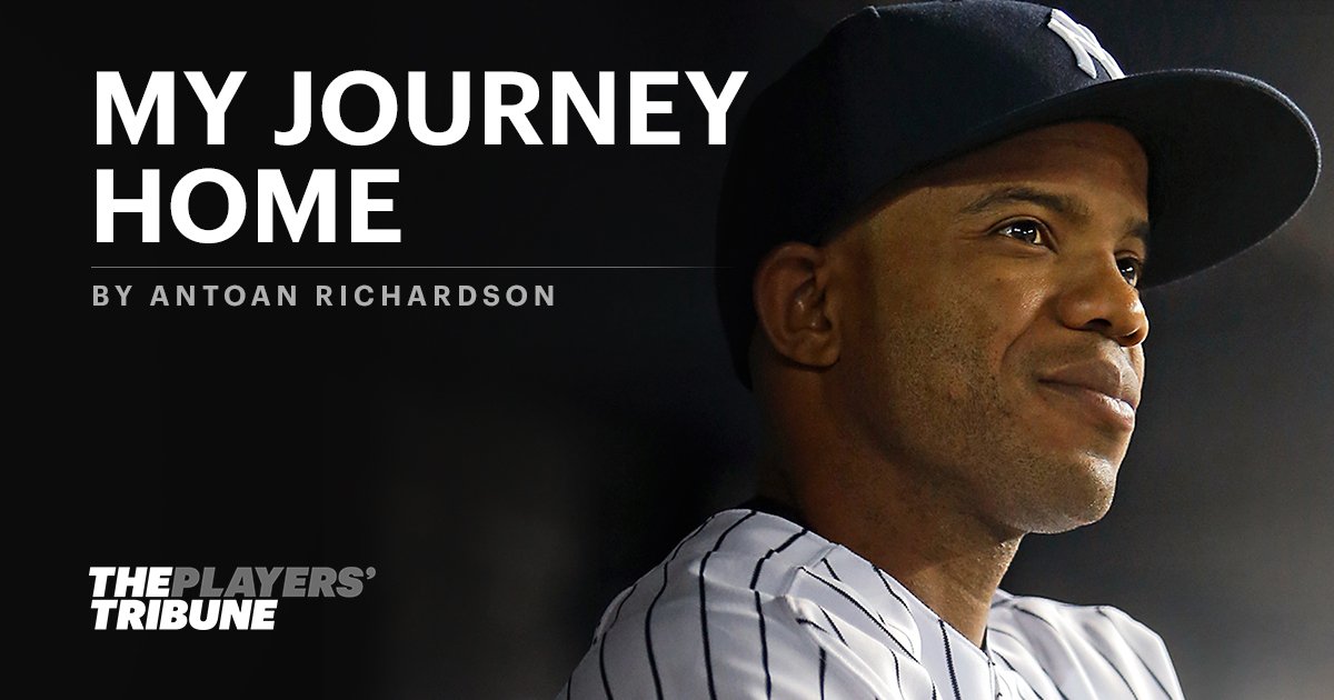 PlayersTribune's tweet photo. Three years after Derek Jeter’s walk-off hit at Yankee Stadium, @ARichardson242 remembers scoring the historic run: https://t.co/MRIZwtUJ4s https://t.co/zwxikhPMc8