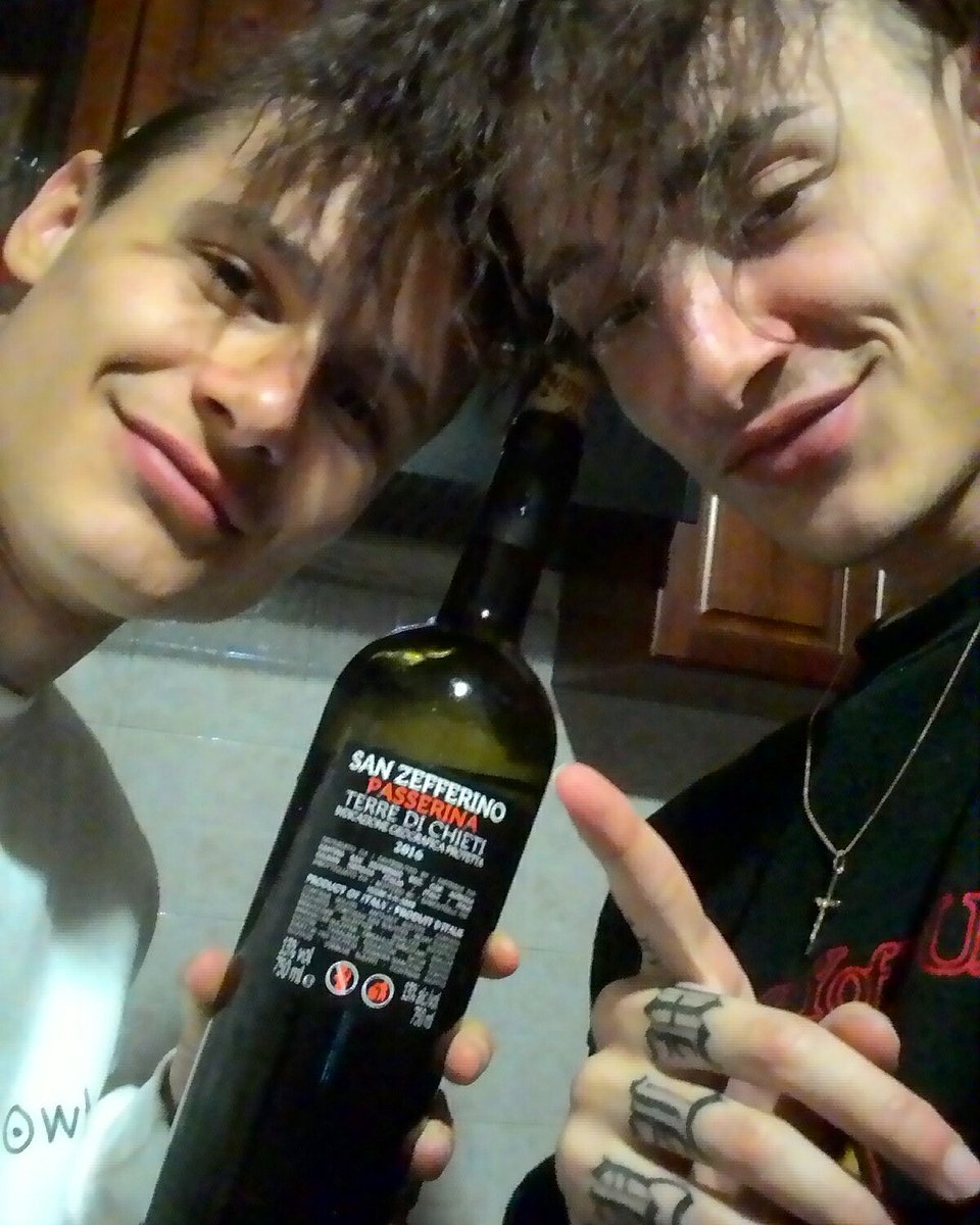 AnswerOwen's tweet image. Ciao raga, che ne pensate se prossimamente realizzassi un Faq Time, vi piace l’idea? :-) Fatemi sapere. Un salutOweN💓

#YouTuber #OwenAnswer