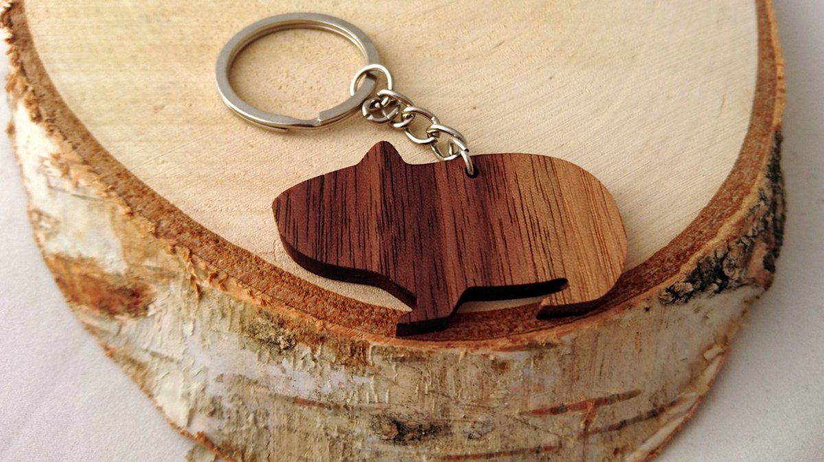 andra_389's tweet image. Wooden Guinea Pig Keychain, Walnut Wood, Animal Keychain, Environm… tuppu.net/c6b78298 #keychain #CoolKeychains