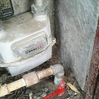 InfoZapala's tweet photo. Por falta de pago cortaron el Gas a la Defensoría Del Pueblo #Zapala #Neuquen #CutralCo https://t.co/eBgvlFiijJ https://t.co/YwBVQ1i9H7