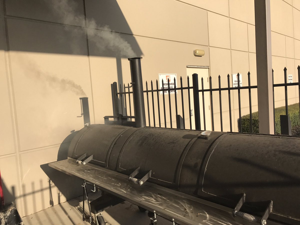 Roger Moore tweet media