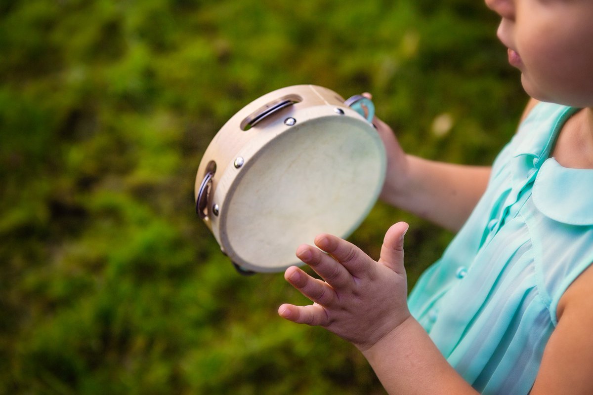 Mini Musica session for children from 18 mnths. Wednesday 10.00am, United Reformed Church, Twick. Green  Free taster mini-musica.com