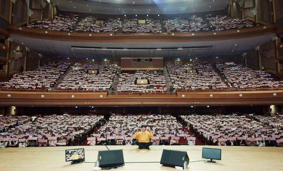 em4ryu's tweet photo. 언젠간 만납니다.

It's a promise.
To myself, and to you my love.
And the universe is the witness. https://t.co/cuzyP1wUt3