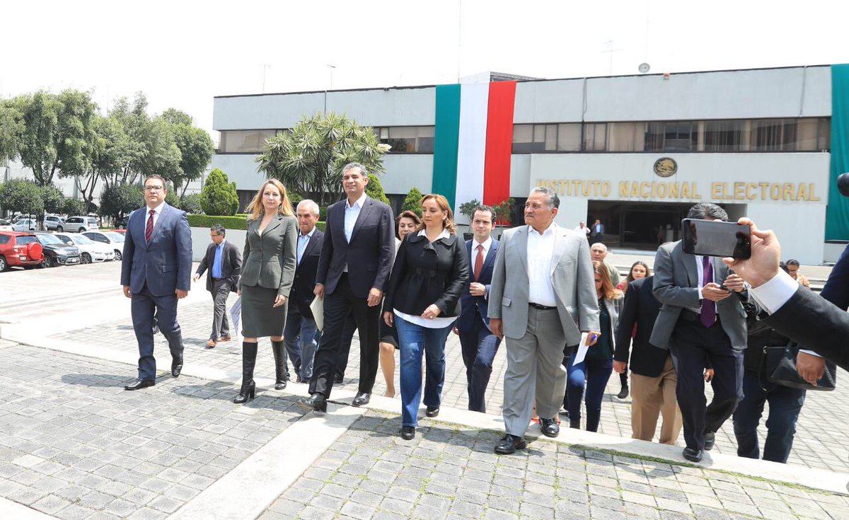 arturozamora's tweet photo. El PRI es el único partido que renunció a su financiamiento inmediatamente, para que se canalice a los damnificados #CeroDineroALosPartidos https://t.co/PkWmmqUpSw